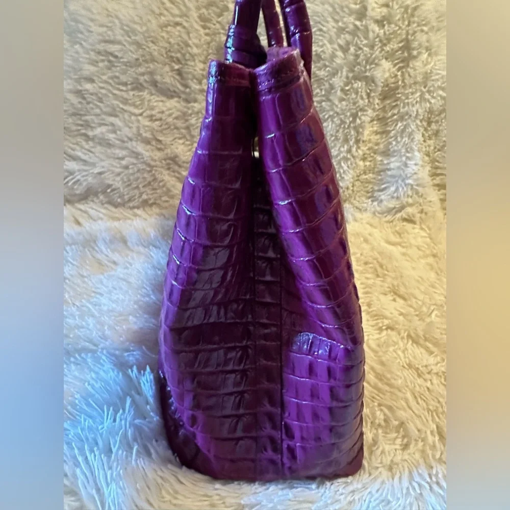 Brahmin pink crocodile expandable shoulder bag tote - Picture 10 of 12